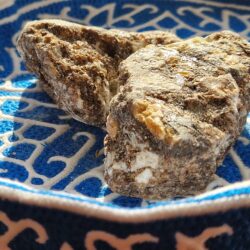 Rå mørk frankincense fra Oman, Seeb souk