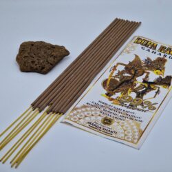 Dupa Racik - agarwood, Selat
